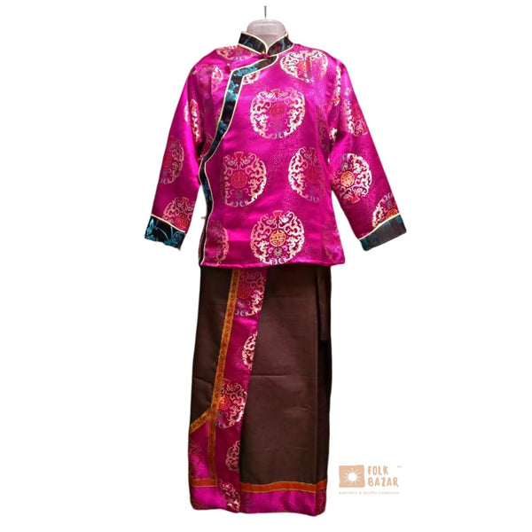 Saranam - Customized Tamang bridal dress. . . DM for more info 😊 .  #nepaliwedding2022#nepalijewellery #nepaliwedding #nepalibride  #nepaliculture #nepalibeauty #nepalifashion #saranam #saranam19  #dawrasuruwaltopi #bridalwear #bridaldress #kurseong ...